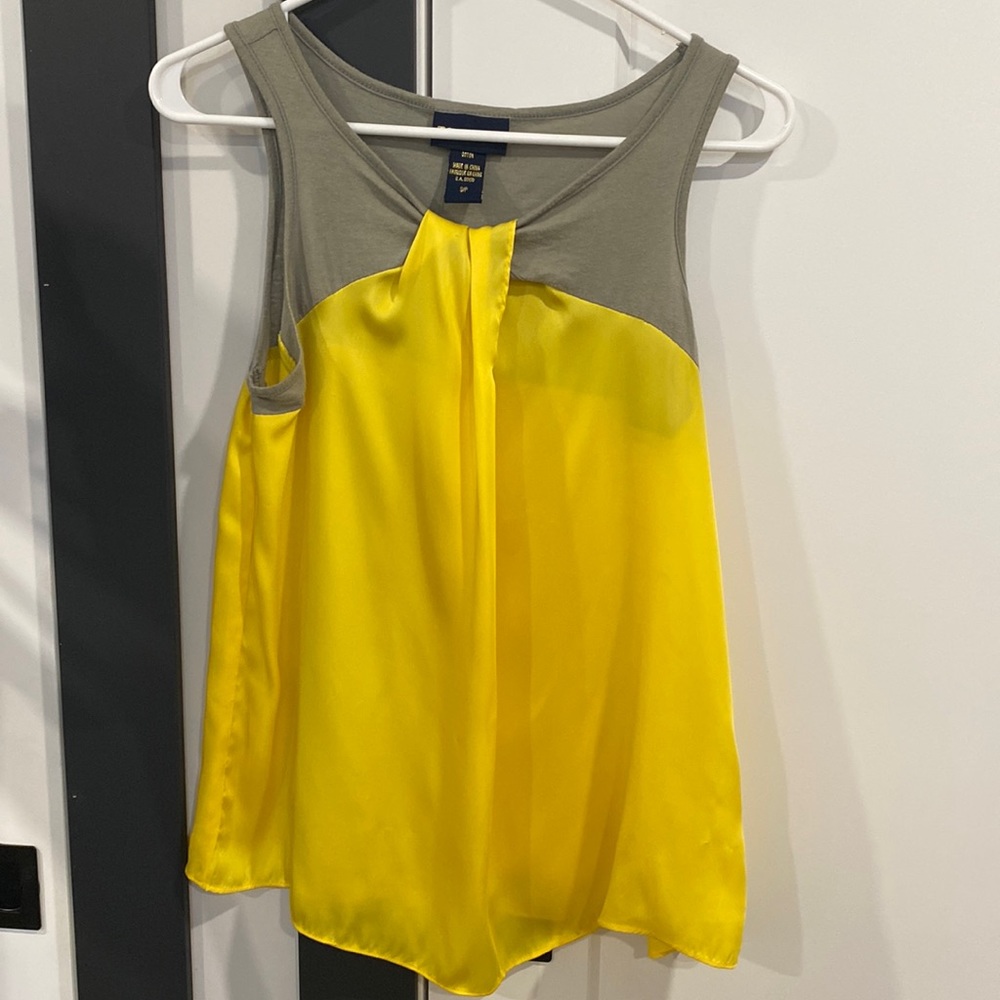 Light, flowy and silky tank top